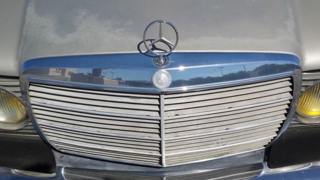 1985 mercedes-benz 300d smoke silver (champagne) w maroon- two owners in 32 yrs