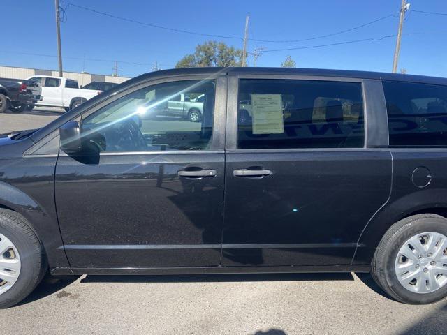 2019 dodge grand caravan se