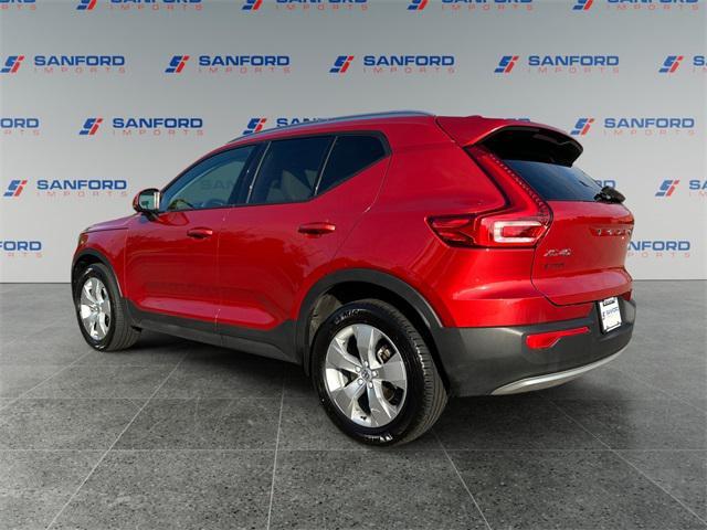 2021 volvo xc40 t5 momentum