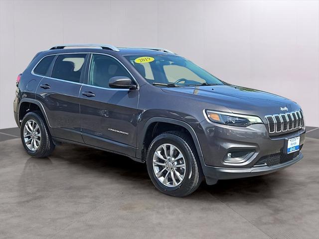 2019 jeep cherokee latitude plus