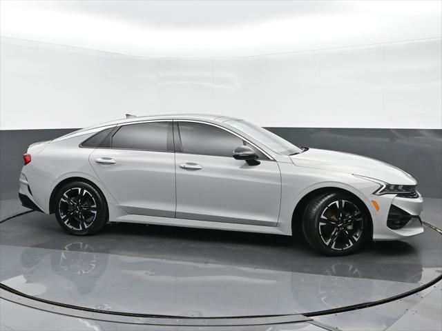 2022 kia k5 gt-line