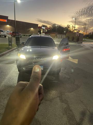 2005 infiniti fx35 base