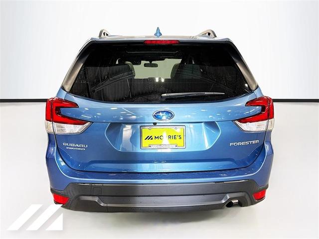 2022 subaru forester premium