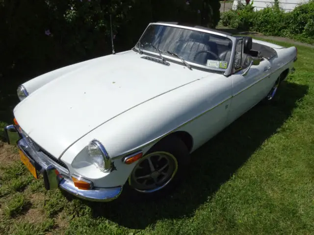 1973 mgb convertible driver