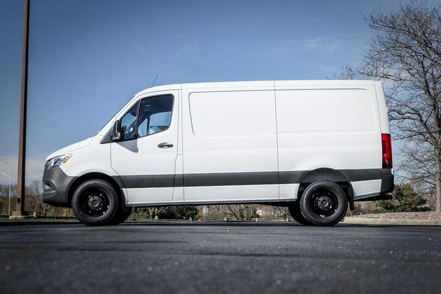 2024 mercedes-benz sprinter 2500 standard roof
