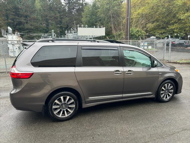 2019 toyota sienna xle