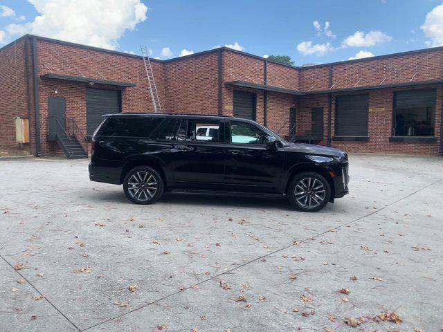 2023 cadillac escalade esv sport