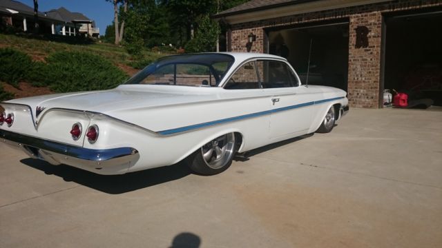 1961 chevy ( bubbletop ) bel air