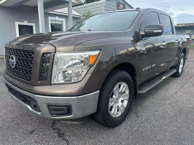 2019 nissan titan sv