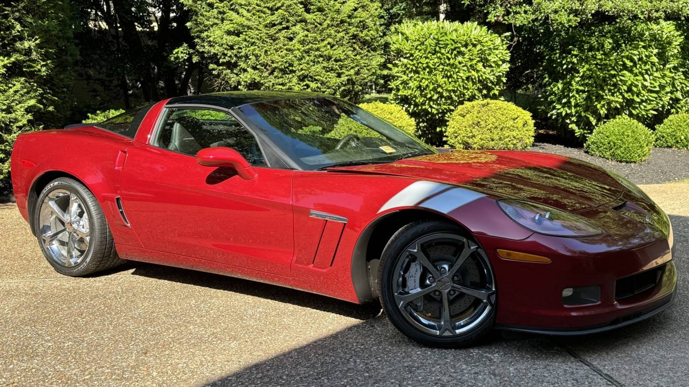 2010 chevrolet corvette z16 grand sport