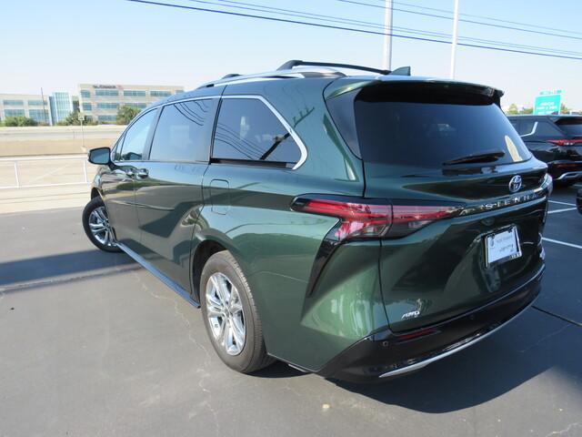 2022 toyota sienna platinum 7 passenger
