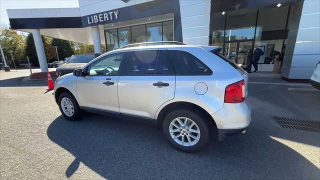 2014 ford edge se