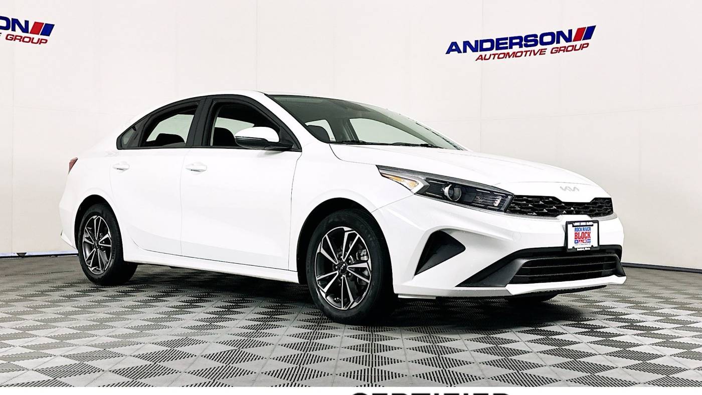 2022 kia forte lxs