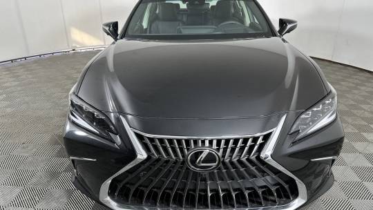 2025 Lexus ES