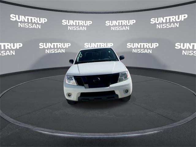 2021 nissan frontier sv