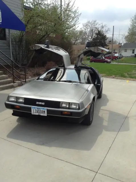 1981 delorean 32,500 miles