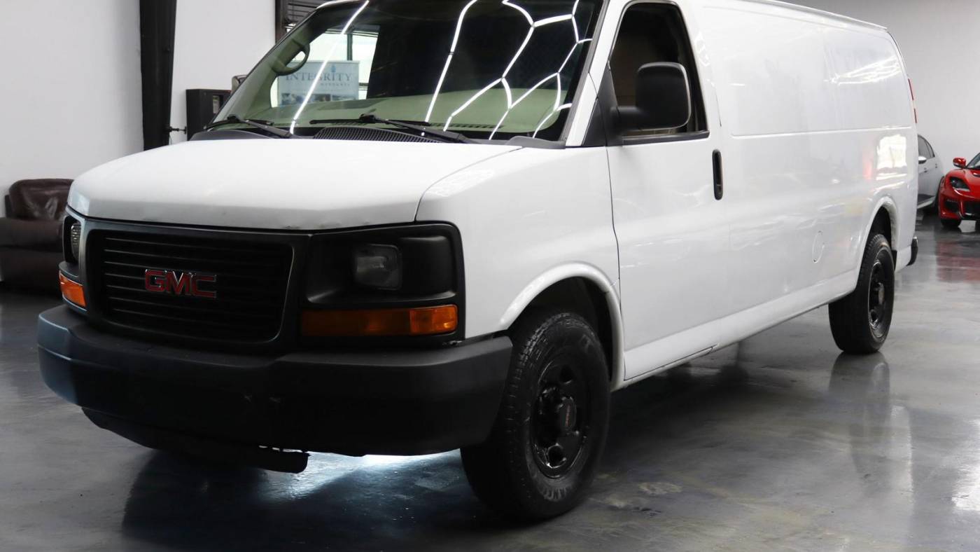 2013 gmc savana 2500