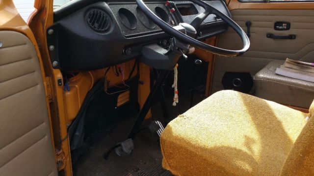 1972 vw kombi bus