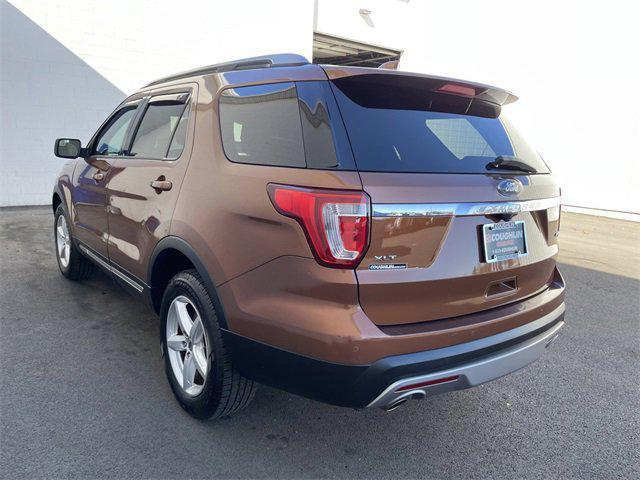 2017 ford explorer xlt