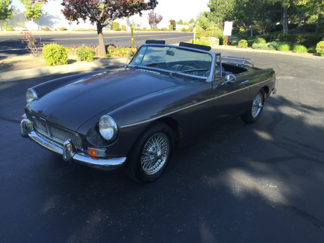 1967 mgb - no reserve! nicest original you will find-pampered, nevada (dry) car