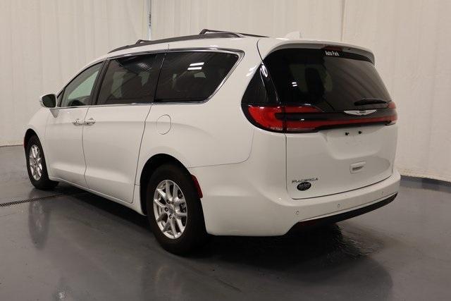 2022 chrysler pacifica touring-l