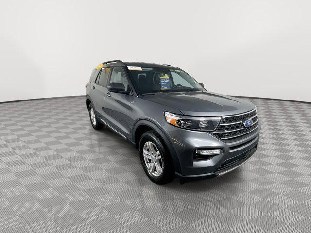 2021 ford explorer xlt