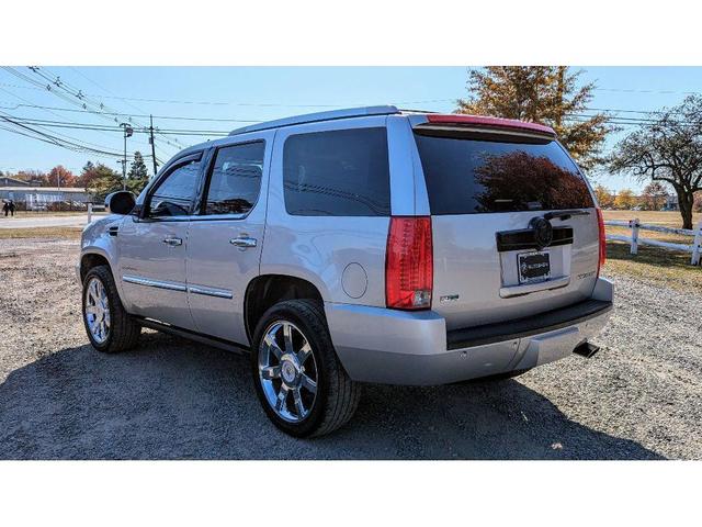 2011 cadillac escalade premium