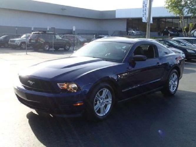 2011 ford mustang v6 in hialeah, fl