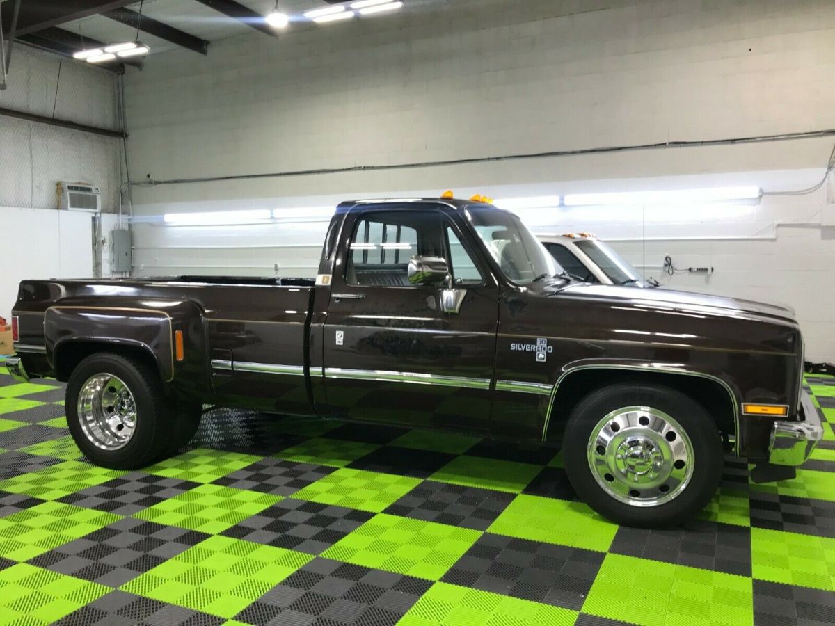 c30 dually c10 c20 ls swap hotrod hauler c3500 patina shop truck