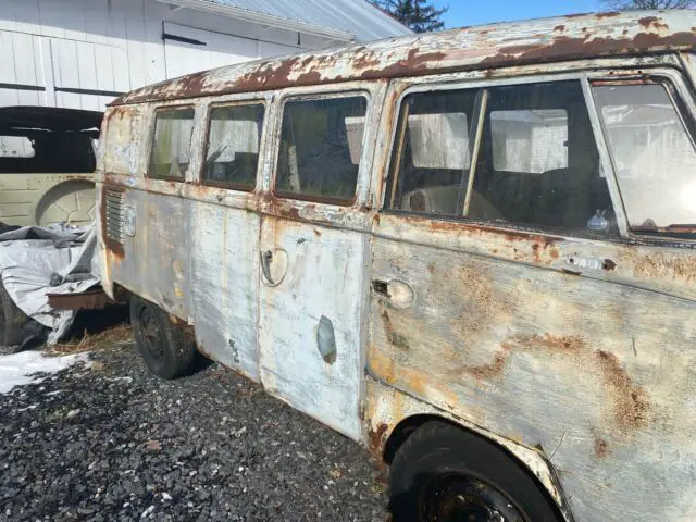 1964 volkswagen microbus van green rwd manual