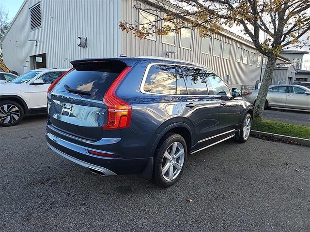 2021 volvo xc90 t6 momentum 6 passenger