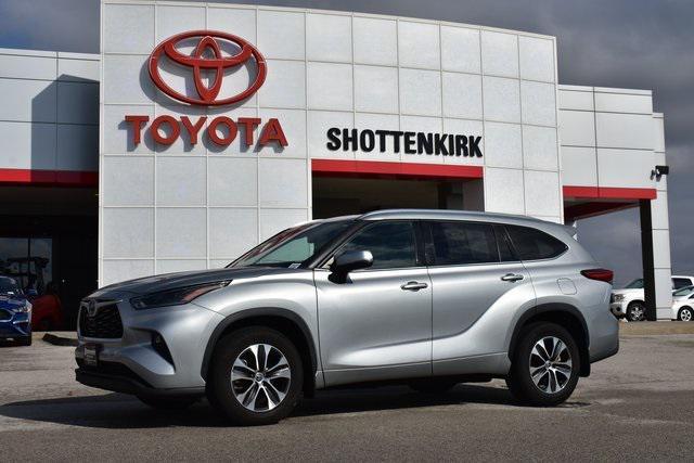 2021 toyota highlander xle