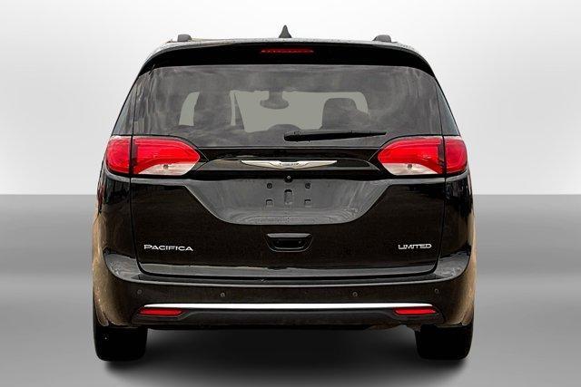2017 chrysler pacifica limited