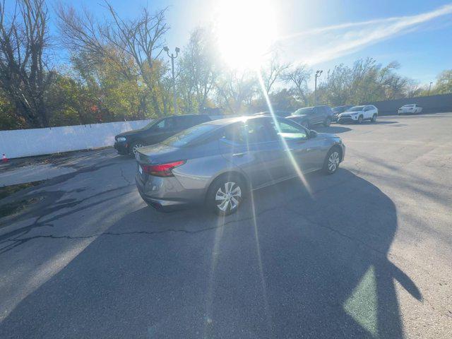 2023 nissan altima s fwd