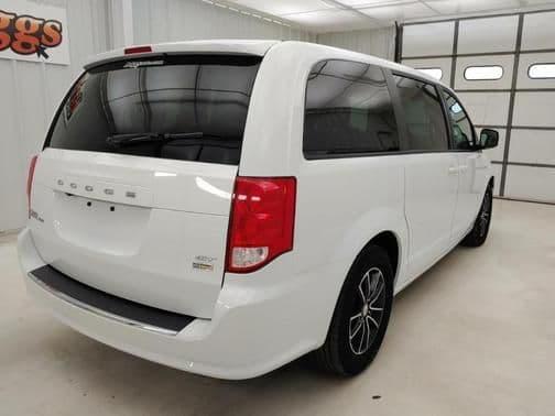 2019 dodge grand caravan gt in manhattan, kansas