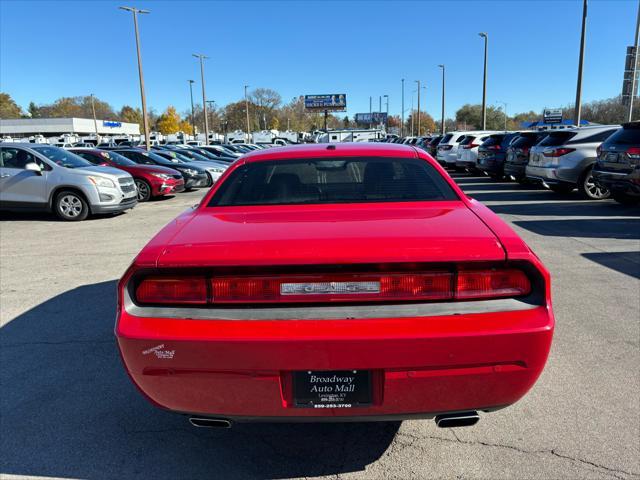 2013 dodge challenger sxt