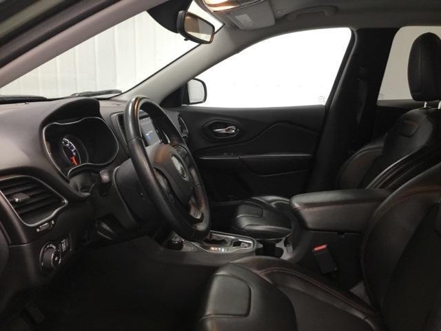 2019 jeep cherokee trailhawk
