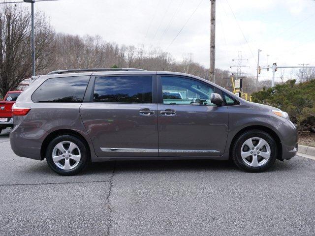used 2017 toyota sienna le 8-passenger lynchburg, va 24502 for sale in lynchburg, virginia