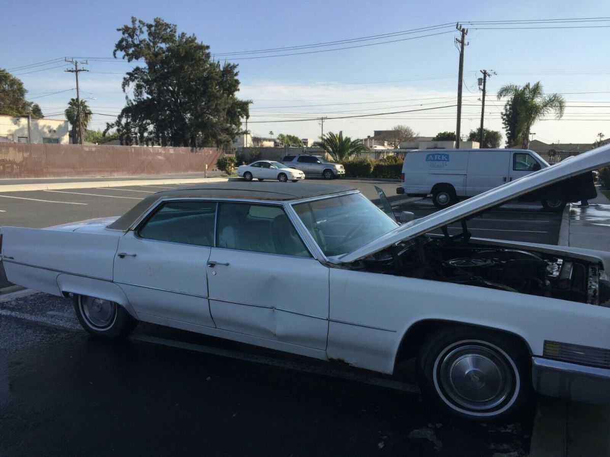 vintage 1970 cadillac deville v8 automatic used in boo movie need work