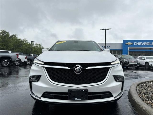 2023 buick enclave essence awd