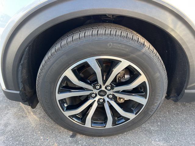 2023 ford explorer st-line