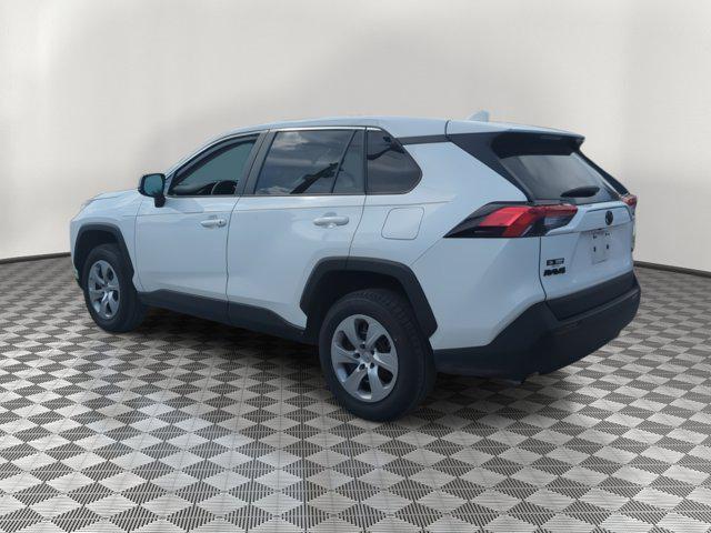 2022 toyota rav4 le