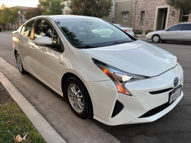 2017 toyota prius two