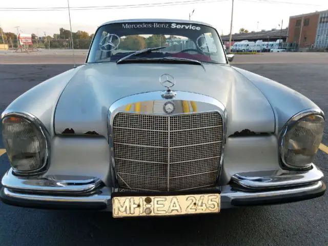 1967 mercedes 250se coupe sunroof