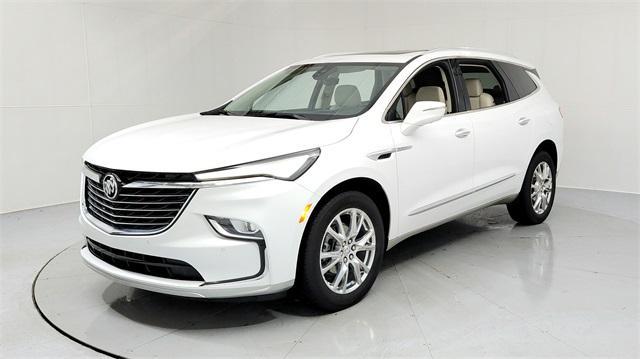 2023 buick enclave premium