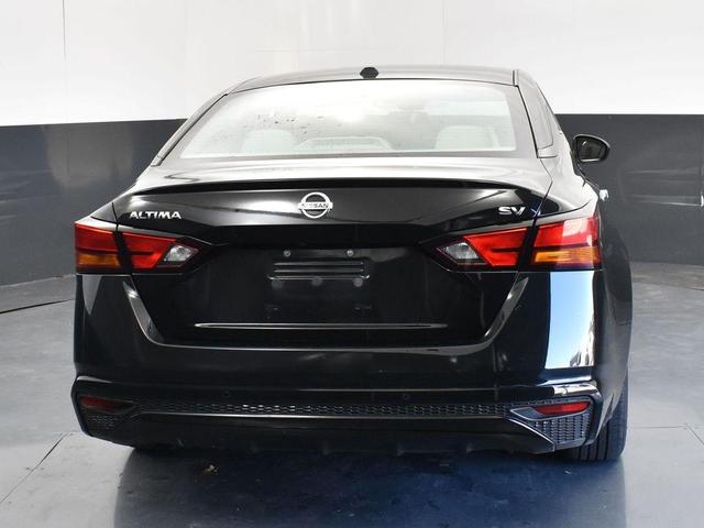2022 nissan altima 2.5 sv