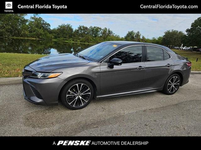 2018 toyota camry se