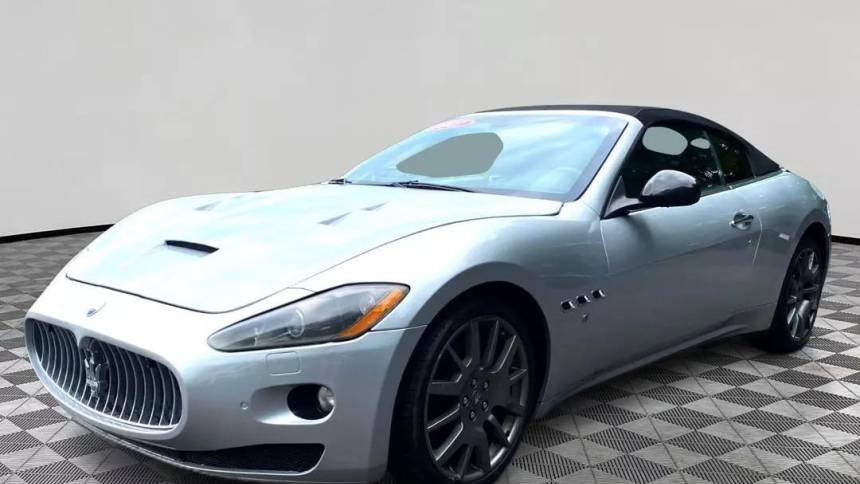 2011 maserati granturismo base
