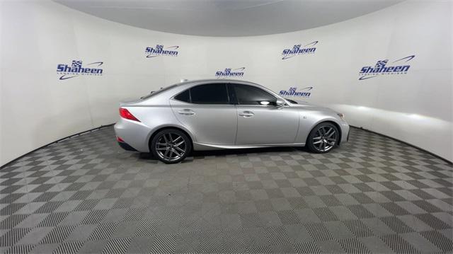 2019 lexus is 300 base