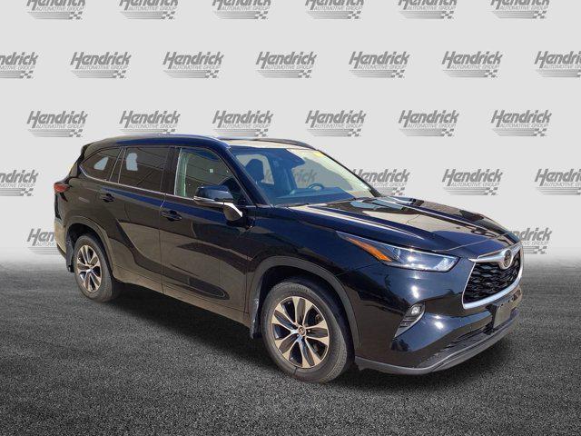 2021 toyota highlander xle
